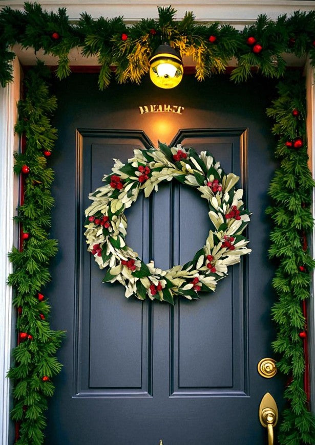 22" Holiday Style Wreath